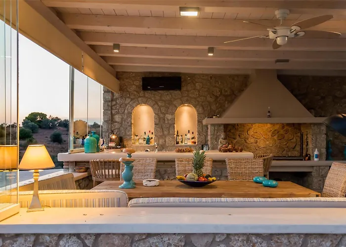Myrtoan Pelagos Villa
