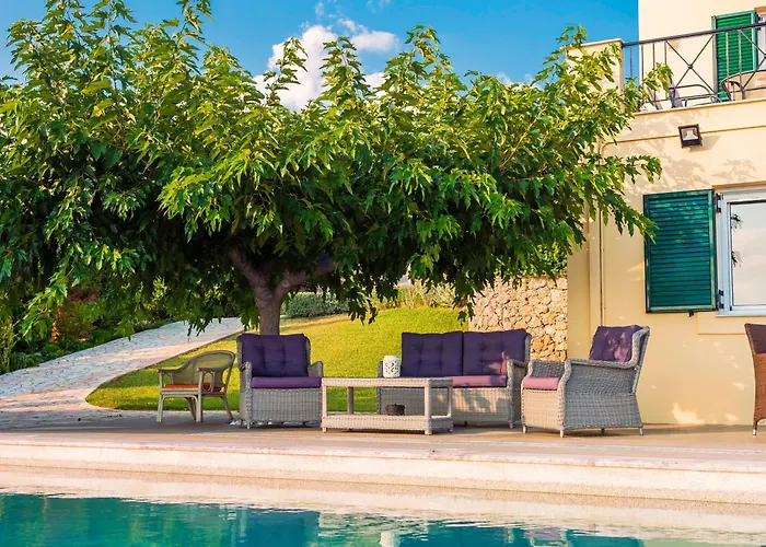 Myrtoan Pelagos Villa
