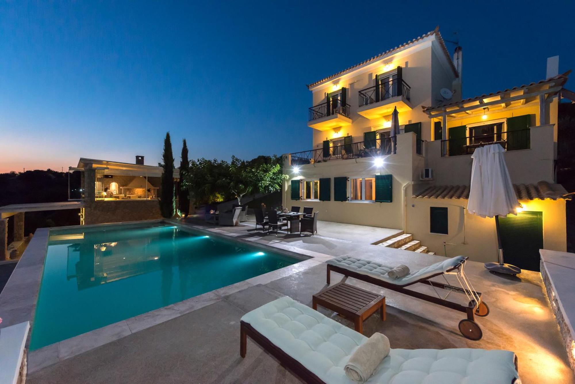 Myrtoan Pelagos Villa