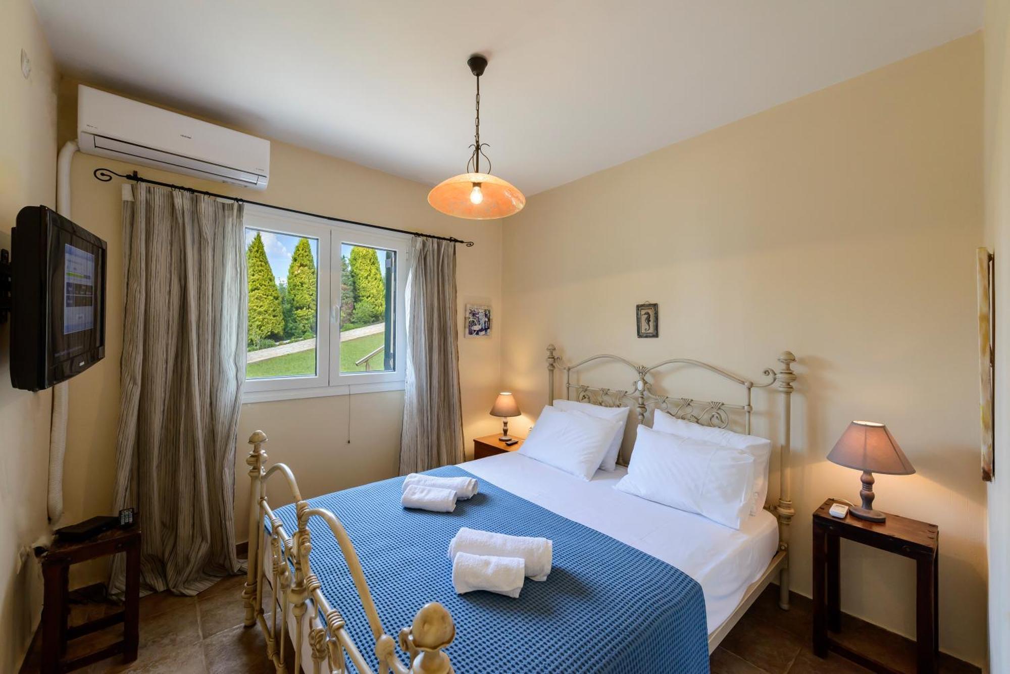 Villa Myrtoan Pelagos *
